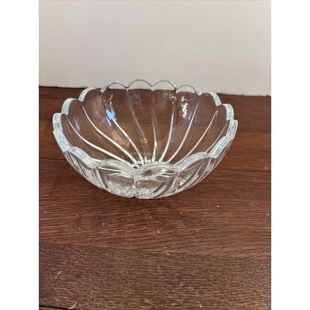 Mikasa Savoy Swirled Pedestal Crystal Clear Vintage Elegant Glass Candy Bowl